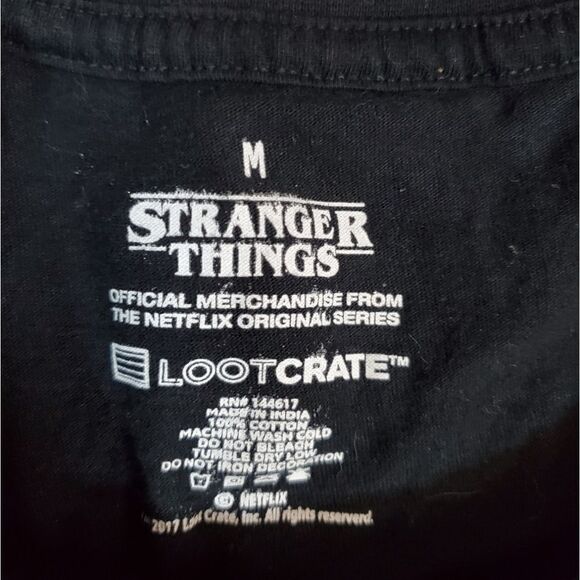 LOOTCRATE Stranger Things graphic shirt M - Picture 3 of 6
